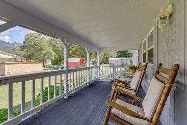 Maggie Valley Home ~ 5 Mi To Cataloochee Ski Area!