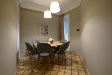 Numa I Caja Apartments