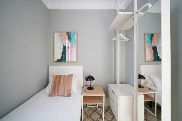 Numa I Caja Apartments