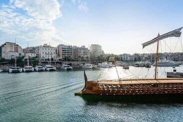 پانسیون Sanders Port   Fresh Studio Near Piraeus Port