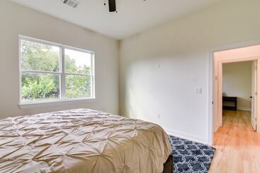 Pet Friendly Houston Home ~ 3 Mi To Downtown!