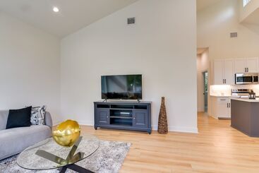 Pet Friendly Houston Home ~ 3 Mi To Downtown!
