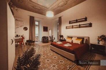 اقامتگاه Citrus Luxury Apartment Palermo   Up To 3 Bedrooms