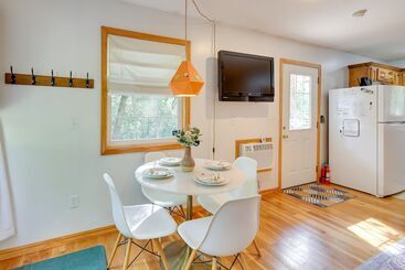 Secluded Ozark Mtn Cottage W/ Wraparound Deck