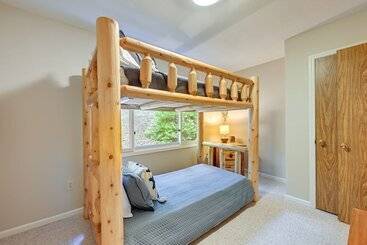 קוטג'' Stunning Franklin Cabin W/ Deck & Mountain Views