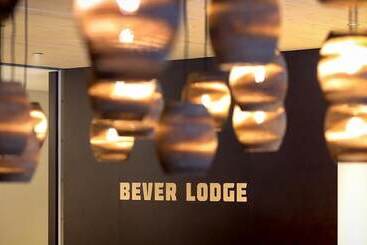 هتل Bever Lodge