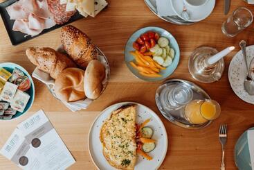هتل Der Löffler Am Semmering Bed&breakfast