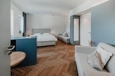 هتل Der Löffler Am Semmering Bed&breakfast