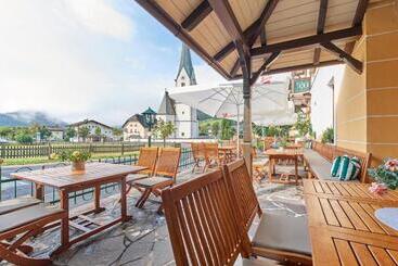 هتل Gasthof Post St. Martin Am Tgb