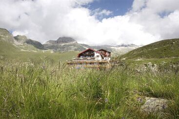 Hotel Hamilton Lodge & Spa