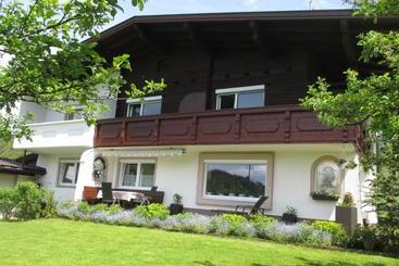בית מלון כפרי Haus Birgit