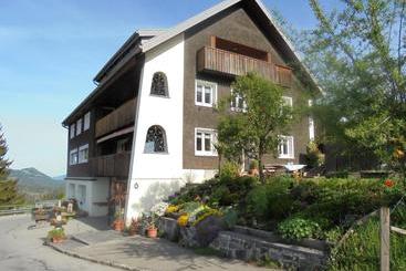 Отель Haus Nussbaumer