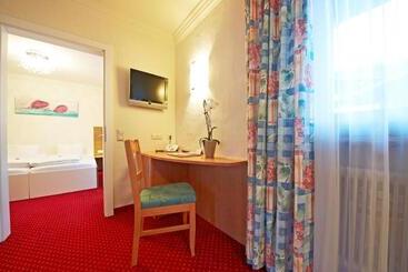 هتل Heli's B&b Frühstück Light Inkludiert