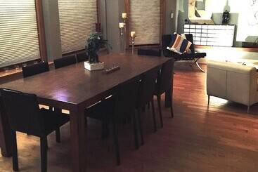 هتل House 5863  Chicago S Premier Bed And Breakfast
