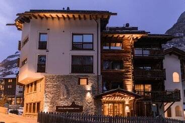 Matterhorn Lodge Boutique Hotel & Apartments