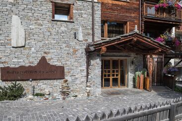 Matterhorn Lodge Boutique Hotel & Apartments