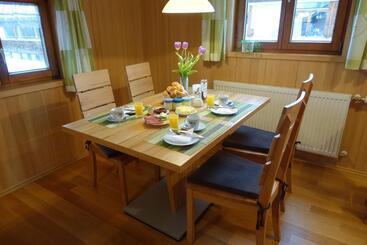 هتل Pension Haus Romy