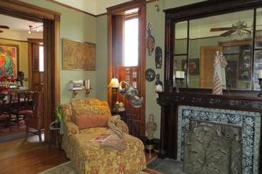 هتل Welcome Inn Manor