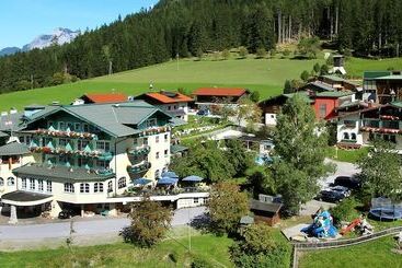 هتل Wohlfühlresort Und Feriengut Martinerhof