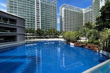 Azure Urban Resort Residences