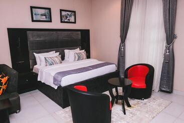 Bon Hotel Asaba