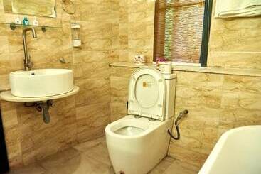 Bon Hotel Kano