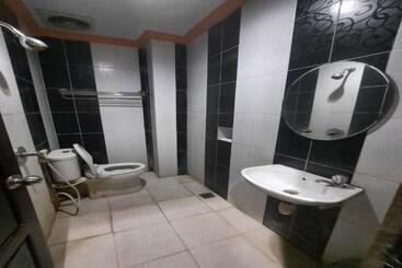 Collection O 93163 Hotel Grand Kartika