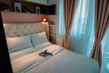 ホテル Crissome Suite Azure North San Fernando Pampanga