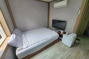 هتل E Cozy