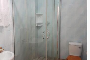 هتل Golden Dawn Chalets