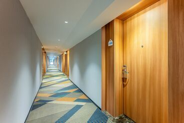 هتل Holiday Inn Express Lanzhou Zhengning Road By Ihg