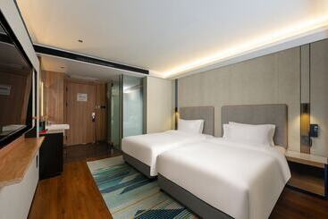 هتل Holiday Inn Express Lanzhou Zhengning Road By Ihg