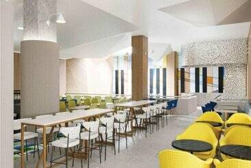 هتل Home2 Suites By Hilton New York Times Square