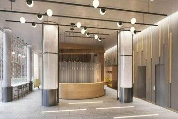 هتل Home2 Suites By Hilton New York Times Square