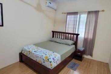 Lord S Hands Guest House Hotel