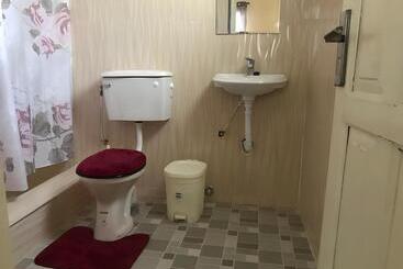 Lord S Hands Guest House Hotel