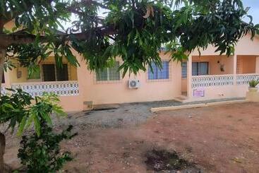 Lord S Hands Guest House Hotel