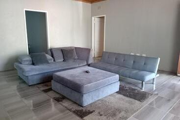 پانسیون Family House