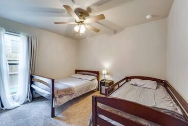 Pet Friendly Lubbock Home   10 Mi To Downtown