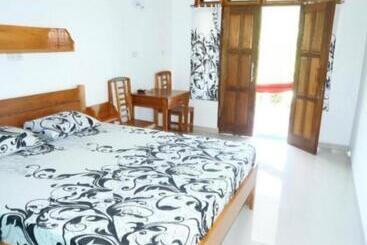 تختخواب و صبحانه Eco Trekking Lodge Bar & Tour S