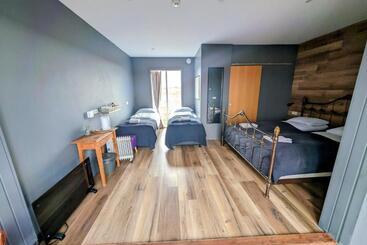 تختخواب و صبحانه Hótel Hrífunes By Ourhotels