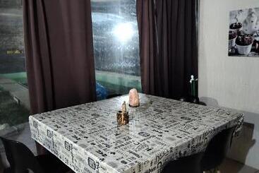 Hostel Bauti En Ezeiza