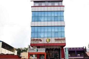 هتل Capital O 84569 Yashaswi