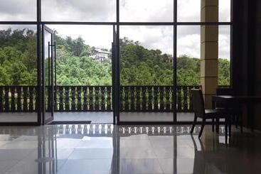 هتل Carol Crosswinds Tagaytay