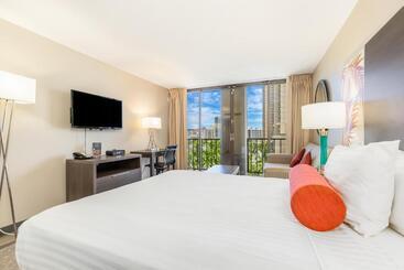 هتل Castle At Palms At Waikīkī