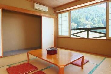 هتل Chalet Nozawa