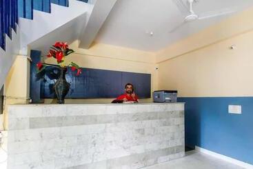 Hotel Continental Keerthi