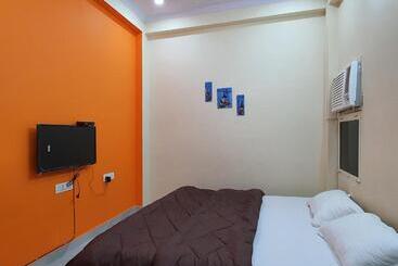 هتل Mahadeva Homes Guest House