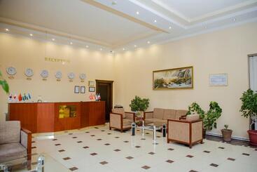 هتل Majestic Palace