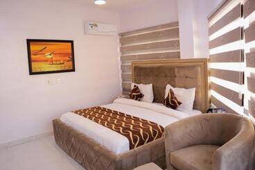 هتل Paradise By Atican Beach